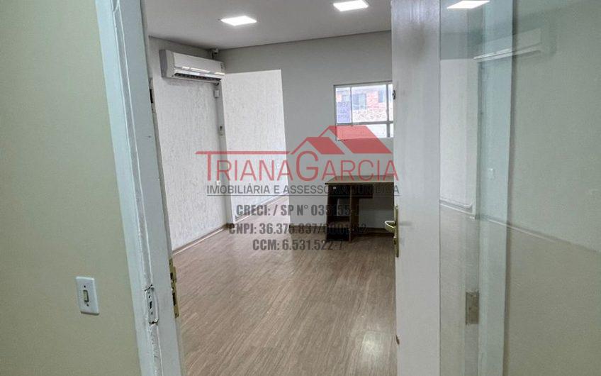 Vende Sala Comercial 45M² com 02 Elevadores em São Paulo- Brás!!! Ótimo Ponto Comercial e Ótima Localização!!! Ref: 34