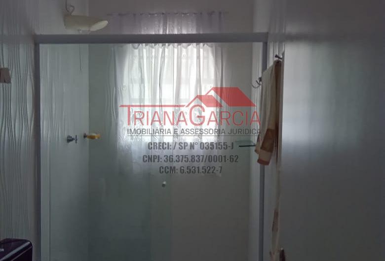 Vende Casa Térrea em Caraguatatuba SP. contendo: 03 Dormitórios com uma Suíte!!! Ótima Localização e Ótima Construção. Ref: 49
