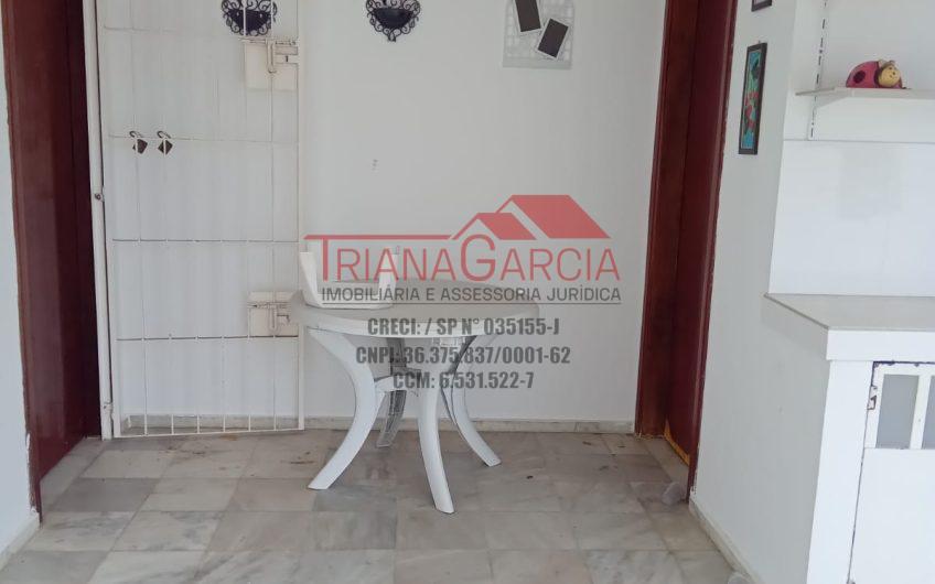Vende Casa Térrea em Caraguatatuba SP. contendo: 03 Dormitórios com uma Suíte!!! Ótima Localização e Ótima Construção. Ref: 49