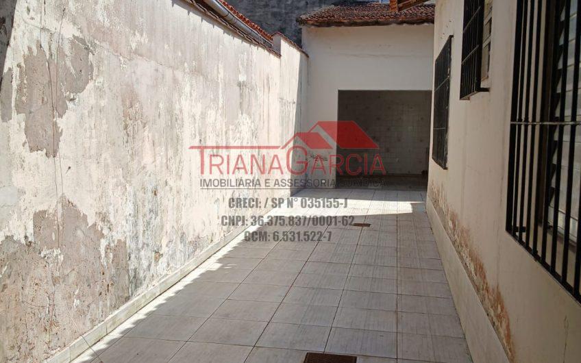 Vende Casa na Cidade Ocean. Praia Grande de 02 Dormitórios com 02 Vagas de Garagem. Ref: 54