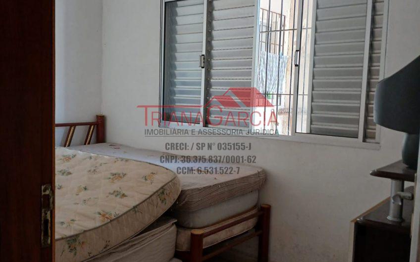 Vende Casa na Cidade Ocean. Praia Grande de 02 Dormitórios com 02 Vagas de Garagem. Ref: 54