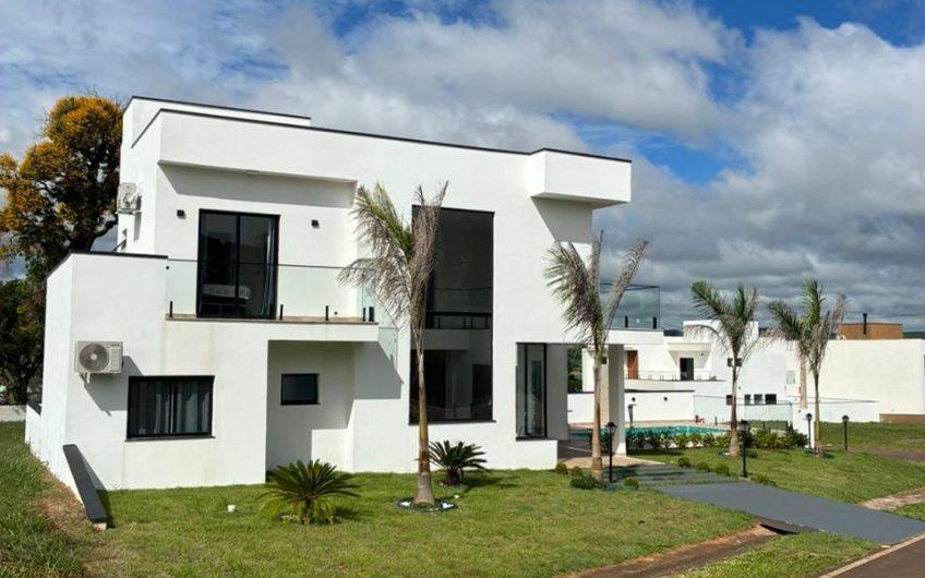 Vende Sobrado de Alto Padrão em Condomínio Fechado no Interior de São Paulo – Riviera  Santa Cristina XIII Ref: 57