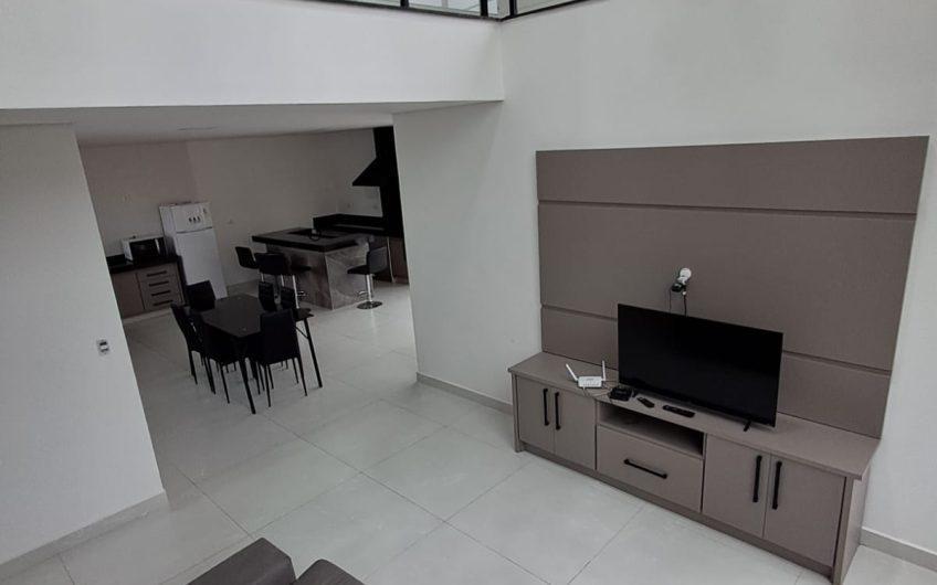 Vende Sobrado de Alto Padrão em Condomínio Fechado no Interior de São Paulo – Riviera  Santa Cristina XIII Ref: 57