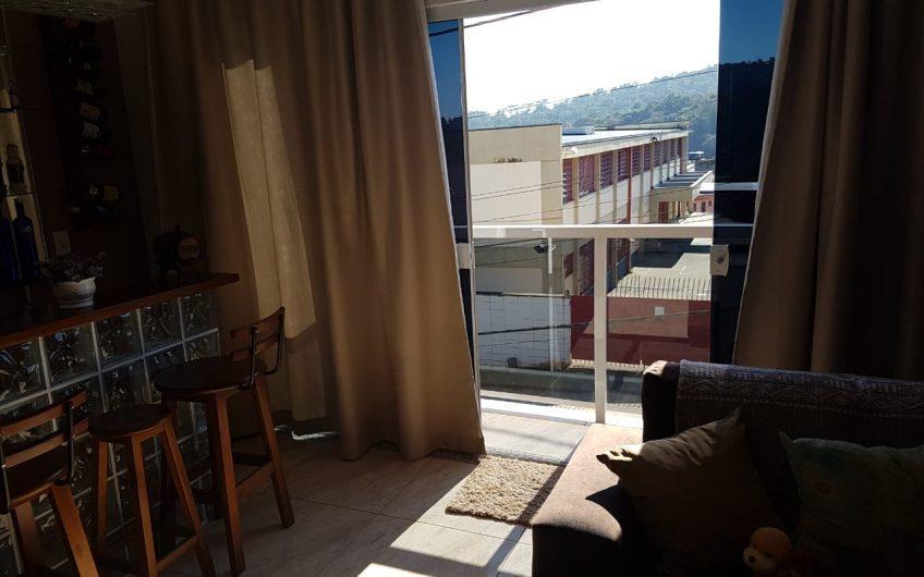 Vende um Sobrado em Santana de Parnaíba, Próximo a 12 minutos de Alphaville, Ótima Localização e Ótima Construção.  Ref: 60